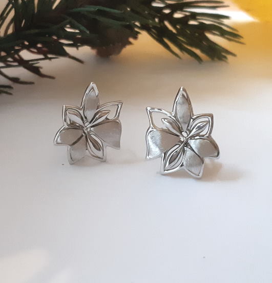 Boucles D’oreilles Petite Fleur Mat Et Brillant