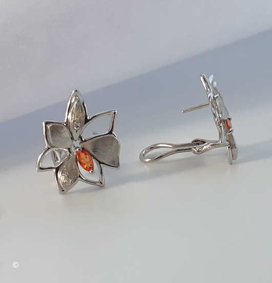 Boucles D’oreilles Petite Fleur Saphir Orangé Diamant